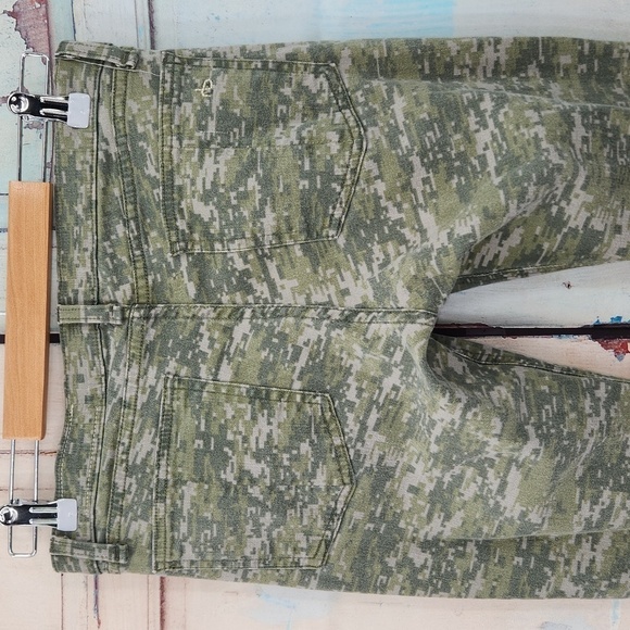 Rag & Bone Camo Digital Print Skinny Jeans - Picture 5 of 9